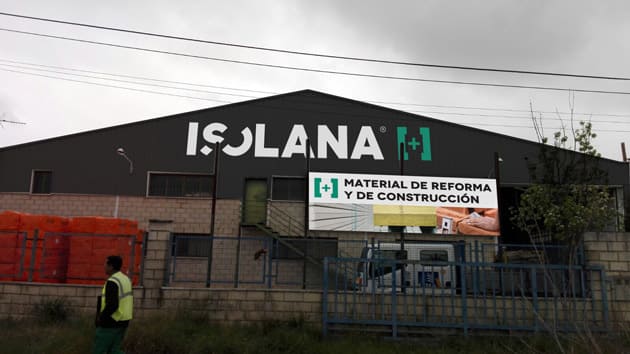 Almacén de materiales de construcción – Isolana Cáceres Almacén de materiales de construcción - Isolana Cáceres