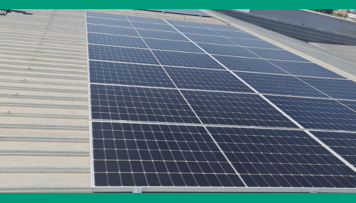 Hemos instalado paneles solares en la delegación de Isolana Montcada