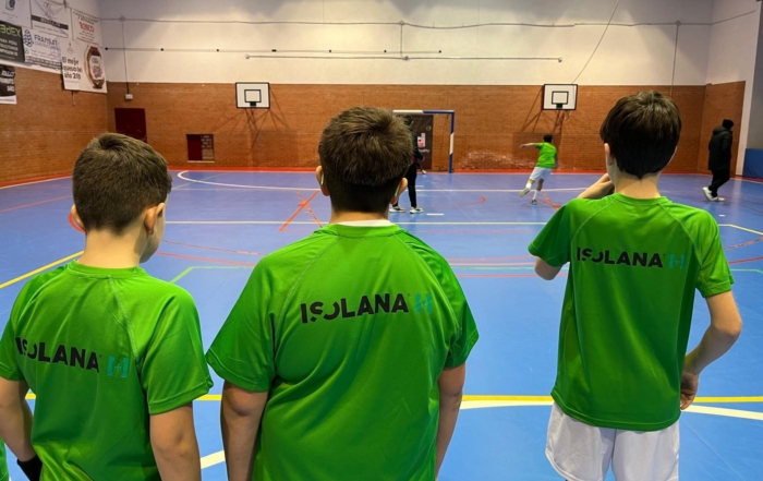 Isolana apoya la 3ª edición de la KIDS LEAGUE solidaria en Casar de Cáceres