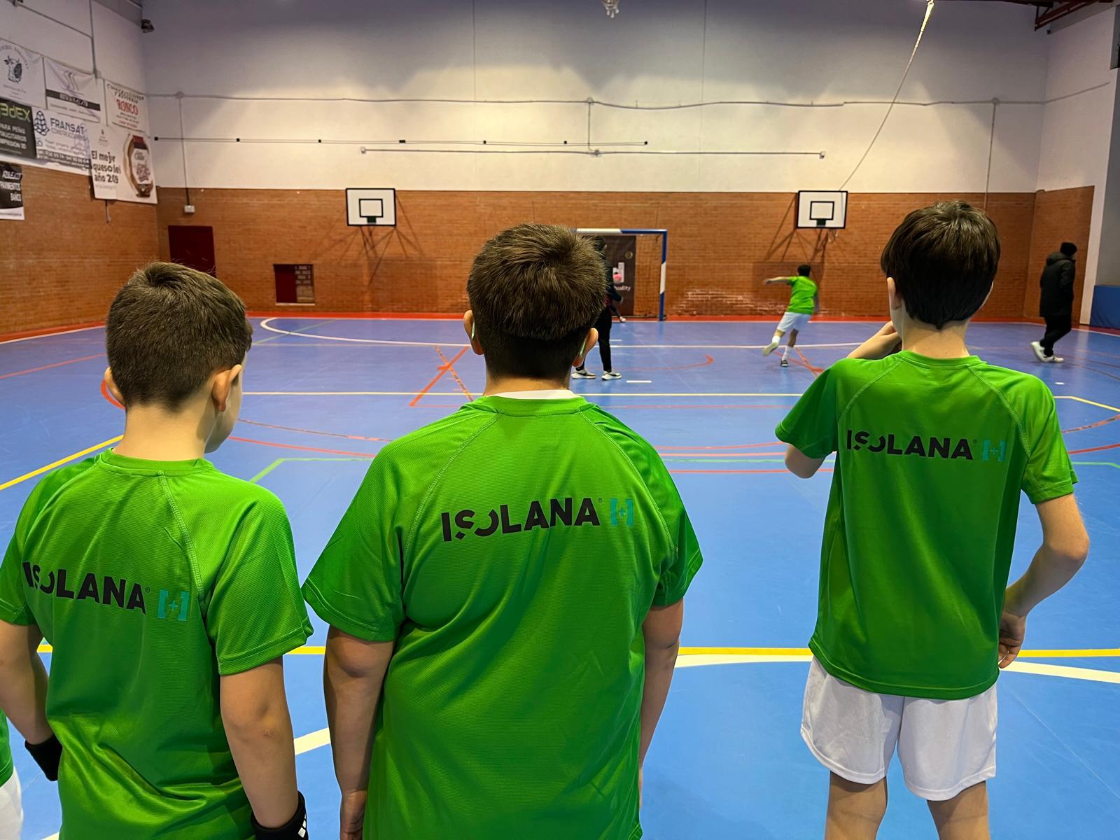 Isolana apoya la 3ª edición de la KIDS LEAGUE solidaria en Casar de Cáceres